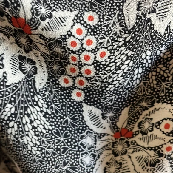 Cleaning out closet! Worn a few times, excellent condition. - Picture 3 of 4